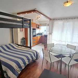  Appartement Cosy 33 M² Limite Lyon. Parking Privatif.
